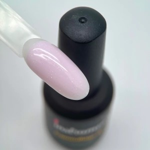 IZM Kamuflažna baza - 13 15ml IZM Kamuflažna baza - 13 15ml