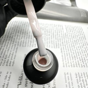 IZM Kamuflažna baza  - 23  15ml