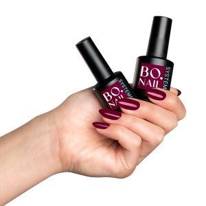 BO NAILS Gel lak za nokte 012 "Burgundy" Bordo - 7 ml BO NAILS Gel lak za nokte 012 "Burgundy" Bordo - 7 ml