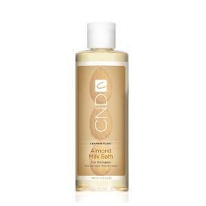 CND SPA ALMOND Mlečna kupka za manikir 236ml