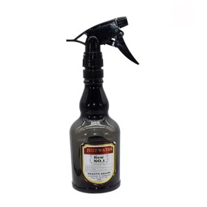 WANDA Pumpica za vodu 500 ml Barber - Crna WANDA Pumpica za vodu 500 ml Barber - Crna